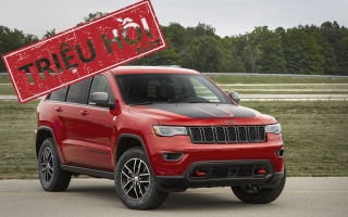 Triệu hồi Jeep Grand Cherokee do lỗi cột lái